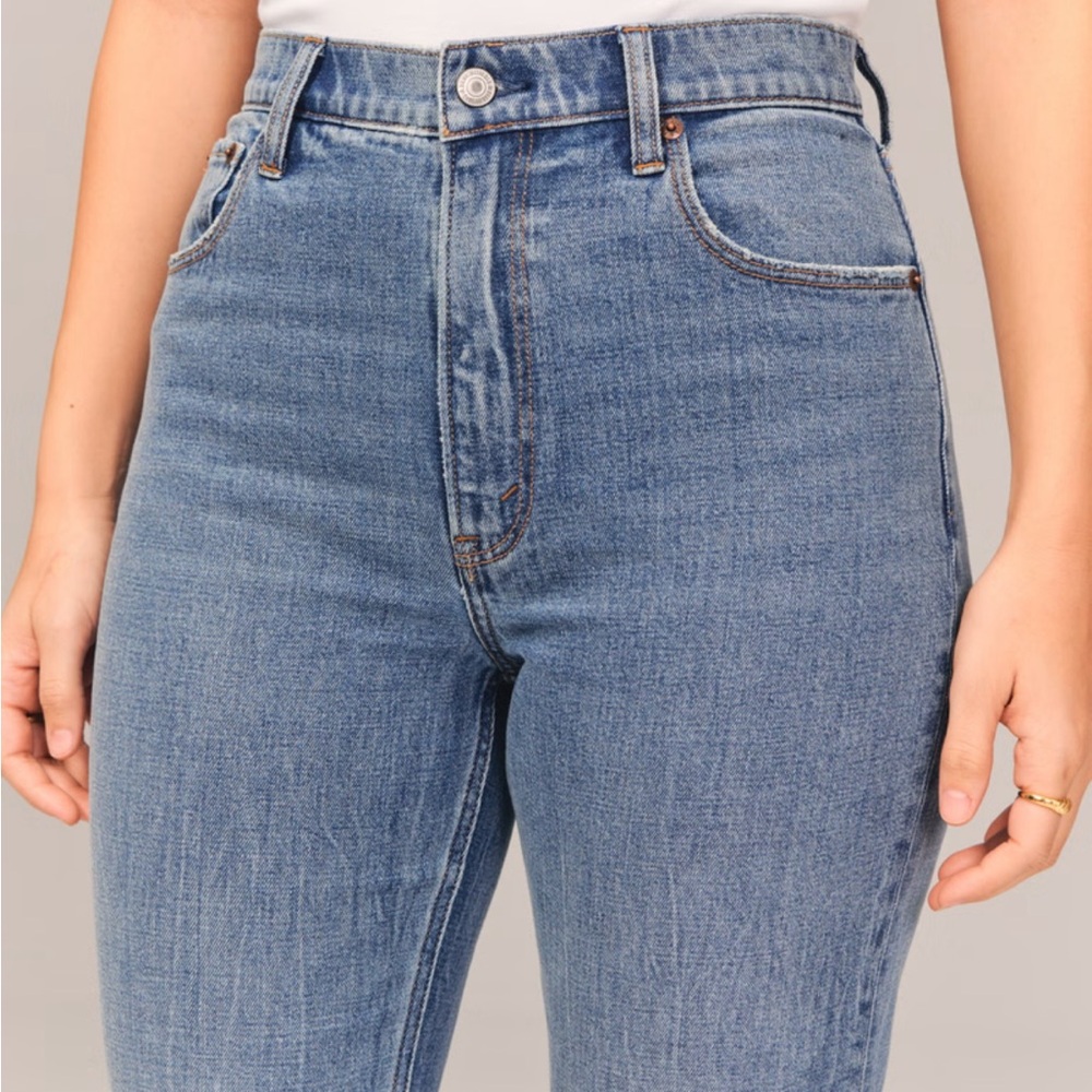 Abercrombie & Fitch - The Ankle Straight Ultra High Rise Jeans - New Without Tag - Picture 5 of 9